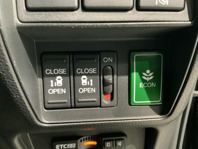 オデッセイ アブソルート・EX 最長5年保証 禁煙 ワンオーナー 7人乗り 純正10インチナビ マルチビューカメラ トリプルゾーンエアコン 純正ドラレコ 後席用モニター パワーテールゲート パワーシート シートヒーター(14枚目)