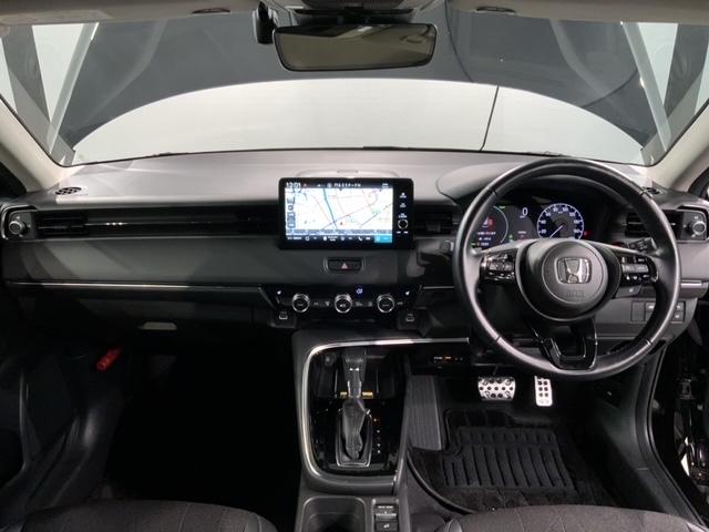 ヴェゼル ｅ：ＨＥＶＺ　２年保証　禁煙　ＨｏｎｄａＣＯＮＮＥＣＴディスプレー　ＥＴＣ２．０車載器　ブラインドスポットインフォメーション　フロアカーペット　ドアバイザー　ドラレコ　ＬＥＤライト　後退出庫サポート（9枚目）