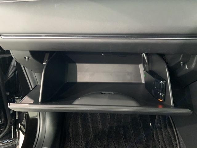 ヴェゼル ｅ：ＨＥＶＺ　２年保証　禁煙　ＨｏｎｄａＣＯＮＮＥＣＴディスプレー　ＥＴＣ２．０車載器　ブラインドスポットインフォメーション　フロアカーペット　ドアバイザー　ドラレコ　ＬＥＤライト　後退出庫サポート（26枚目）