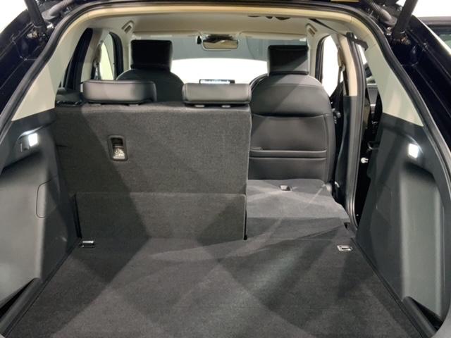 ヴェゼル ｅ：ＨＥＶＺ　２年保証　禁煙　ＨｏｎｄａＣＯＮＮＥＣＴディスプレー　ＥＴＣ２．０車載器　ブラインドスポットインフォメーション　フロアカーペット　ドアバイザー　ドラレコ　ＬＥＤライト　後退出庫サポート（38枚目）