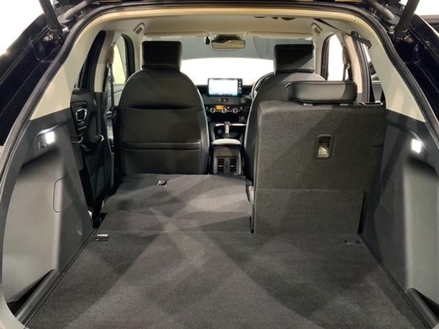 ヴェゼル ｅ：ＨＥＶＺ　２年保証　禁煙　ＨｏｎｄａＣＯＮＮＥＣＴディスプレー　ＥＴＣ２．０車載器　ブラインドスポットインフォメーション　フロアカーペット　ドアバイザー　ドラレコ　ＬＥＤライト　後退出庫サポート（39枚目）