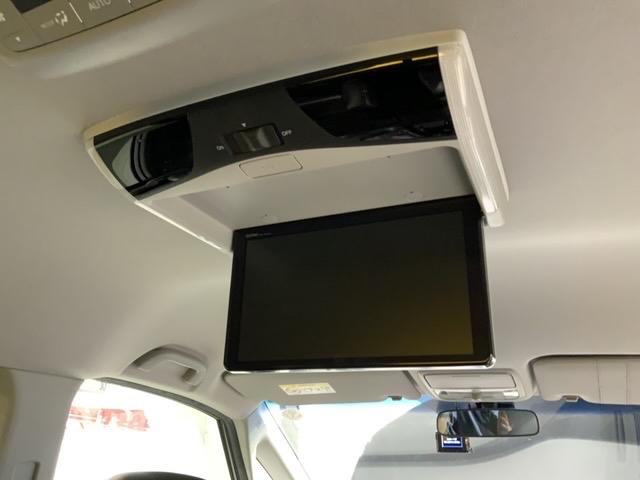 �㕔���ȂɃ��A���j�^�[������܂��B