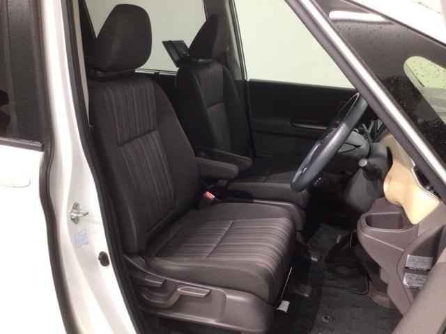 フリード G・ホンダセンシング 1年保証 禁煙 1オーナー フルセグナビ CD DVD Bluetooth ETC車載器 前後ドラレコ ドアバイザー フロアマット LEDライト 両側電動スライドドア(16枚目)