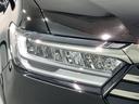 LEDヘッドライトは、点灯の瞬間から最大光量を発揮し、突然暗くなるトンネルなどでの安定感を高めます。