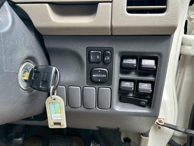 タント Xリミテッド エアコン パワステ パワーウィンドウ 運転席・助手席エアバッグ ABS ETC 純正アルミ14インチ キーレスエントリー エアロ 電動格納ミラー ベンチシート 純正HDDナビ CD ミュージックサーバ(33枚目)