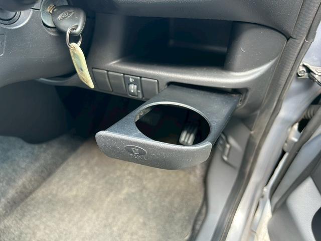 R2 i エアコン パワステ パワーウィンドウ 運転席・助手席エアバッグ 平成19年式 インパネCVT シャイニーシルバーメタリック 車検令和8年4月 修復歴無し 法定整備付き 1年10000km保証付き(29枚目)