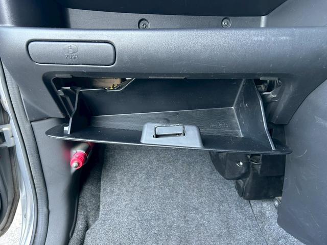 R2 i エアコン パワステ パワーウィンドウ 運転席・助手席エアバッグ 平成19年式 インパネCVT シャイニーシルバーメタリック 車検令和8年4月 修復歴無し 法定整備付き 1年10000km保証付き(36枚目)