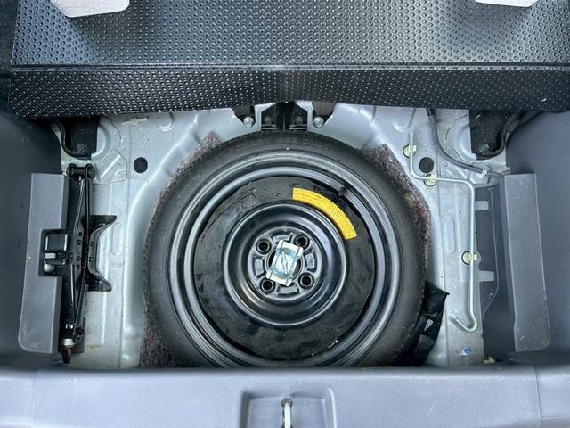 R2 i エアコン パワステ パワーウィンドウ 運転席・助手席エアバッグ 平成19年式 インパネCVT シャイニーシルバーメタリック 車検令和8年4月 修復歴無し 法定整備付き 1年10000km保証付き(51枚目)