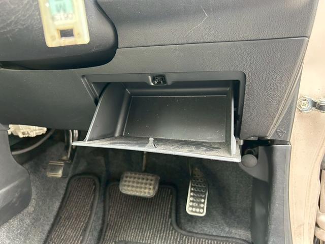 ミラココア ココアL エアコン パワステ パワーウィンドウ 運転席・助手席エアバッグ 盗難防止システム キーレスエントリー ベンチシート トヨタ純正メモリーナビ 平成21年10月 車検令和8年4月 修復歴無し 試乗出来ます(29枚目)