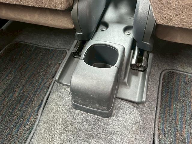 アルトラパン Ｇ　エディション　純正アルミホイール１３インチ　キーレスエントリー　電動格納ミラー　ベンチシート　社外ナビ　ＣＤ・ＤＶＤ再生　ＵＳＢ入力端子　ミュージックサーバ　エアコン　パワステ　運転席・助手席エアバッグ　ＡＢＳ（41枚目）