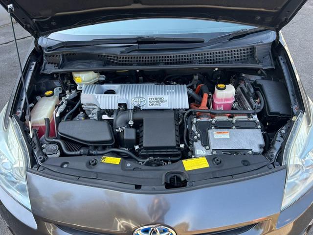 プリウス S LEDエディション ETC 社外アルミホイール17インチ スマートキー LEDヘッドランプ オートライト ローダウン ヘッドライトウォッシャー ケンウッドメモリーナビ バックカメラ ドライブレコーダー サイドエアバッグ(17枚目)