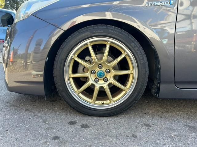 プリウス S LEDエディション ETC 社外アルミホイール17インチ スマートキー LEDヘッドランプ オートライト ローダウン ヘッドライトウォッシャー ケンウッドメモリーナビ バックカメラ ドライブレコーダー サイドエアバッグ(19枚目)