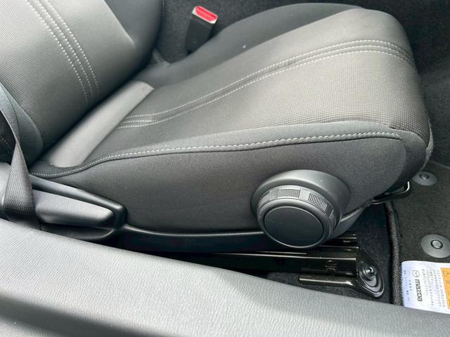 ロードスター ＮＲ－Ａ　ワンオーナー　バックガイドモニター　ブルーミラー（撥水）　フロアマット　マツダオンラインナビ用ＳＤカード　スマートインＥＴＣ　フロントアンダースポイラー　ＵＳＢタイプＣ×２　Ｂｌｕｅｔｏｏｔｈ（33枚目）