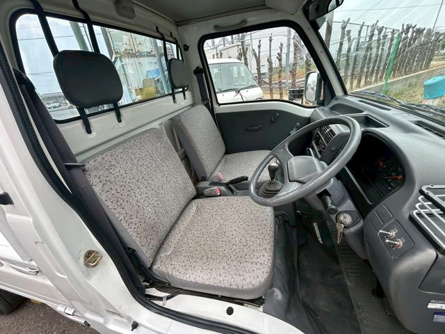 サンバートラック  エアコン 社外アルミホイール12インチ 4WD 平床ボディ 三方開 社外オーディオ CD メーカーオプションフロントメッキバイザー メッキドアミラー 5MT 下廻りシャーシブラック塗装済み(36枚目)