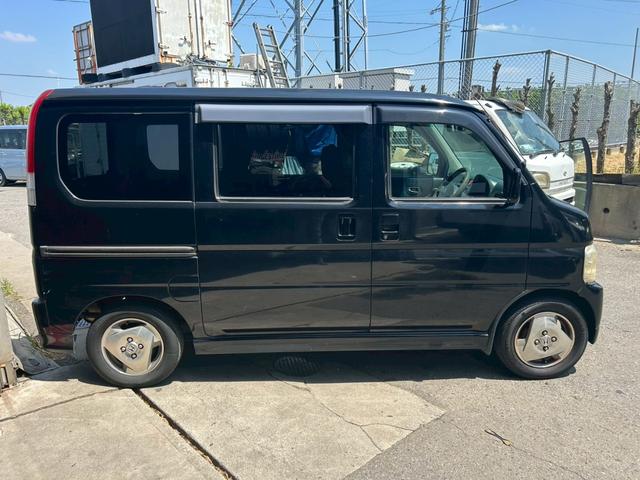 バモス ターボ エアコン パワステ パワーウィンドウ 運転席・助手席エアバッグ ABS ETC 純正アルミホイール13インチ キーレスエントリー フルフラット CD ミュージックプレイヤー接続可 USB入力端子(4枚目)