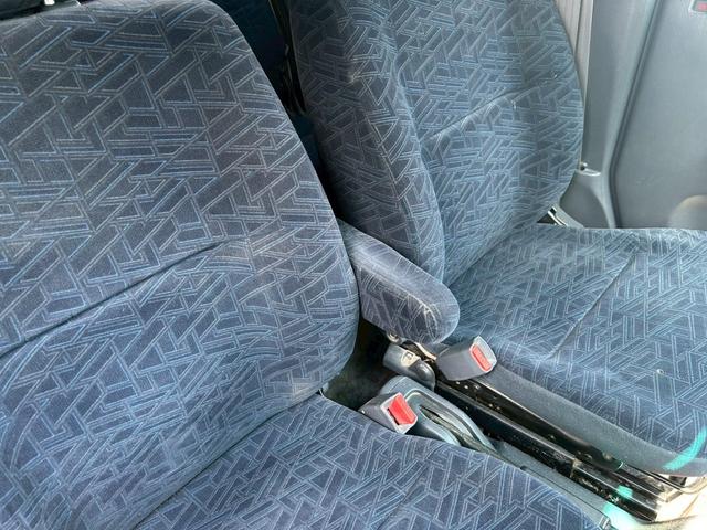 バモス ターボ エアコン パワステ パワーウィンドウ 運転席・助手席エアバッグ ABS ETC 純正アルミホイール13インチ キーレスエントリー フルフラット CD ミュージックプレイヤー接続可 USB入力端子(22枚目)