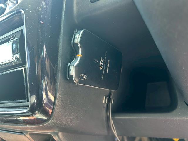 バモス ターボ エアコン パワステ パワーウィンドウ 運転席・助手席エアバッグ ABS ETC 純正アルミホイール13インチ キーレスエントリー フルフラット CD ミュージックプレイヤー接続可 USB入力端子(26枚目)