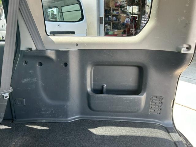 バモス ターボ エアコン パワステ パワーウィンドウ 運転席・助手席エアバッグ ABS ETC 純正アルミホイール13インチ キーレスエントリー フルフラット CD ミュージックプレイヤー接続可 USB入力端子(41枚目)