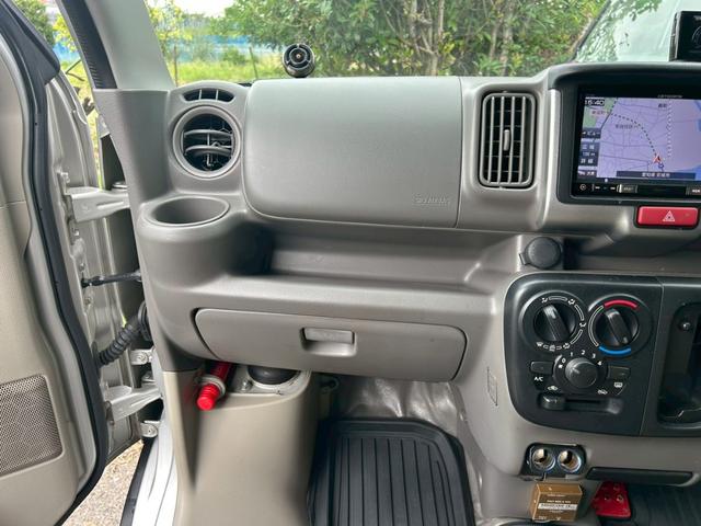 エブリイ PC インパネ5AGS パートタイム4WD 四輪ABS レーダーブレーキサポート ハイルーフ 社外ショック ラテラルロッド 補強バー クスコLSD レーダー探知機 スロットルコントローラー 社外タコメーター(39枚目)