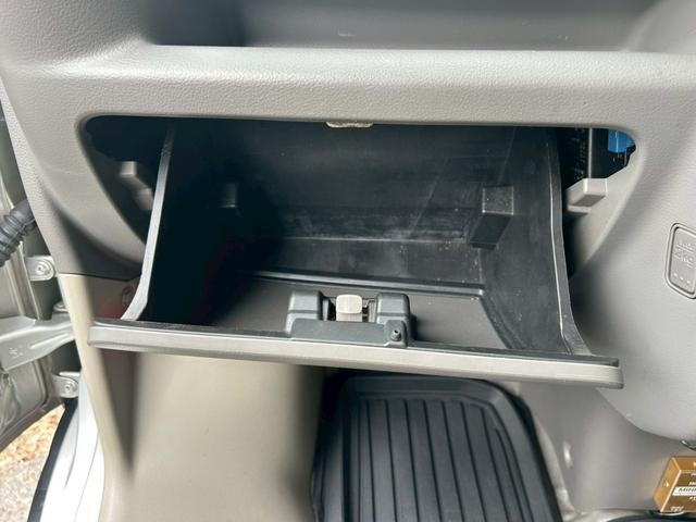エブリイ PC インパネ5AGS パートタイム4WD 四輪ABS レーダーブレーキサポート ハイルーフ 社外ショック ラテラルロッド 補強バー クスコLSD レーダー探知機 スロットルコントローラー 社外タコメーター(42枚目)