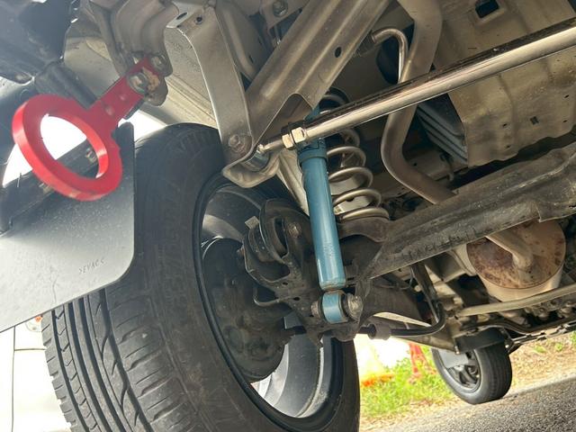 エブリイ PC インパネ5AGS パートタイム4WD 四輪ABS レーダーブレーキサポート ハイルーフ 社外ショック ラテラルロッド 補強バー クスコLSD レーダー探知機 スロットルコントローラー 社外タコメーター(67枚目)