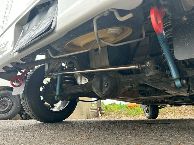 エブリイ PC インパネ5AGS パートタイム4WD 四輪ABS レーダーブレーキサポート ハイルーフ 社外ショック ラテラルロッド 補強バー クスコLSD レーダー探知機 スロットルコントローラー 社外タコメーター(68枚目)