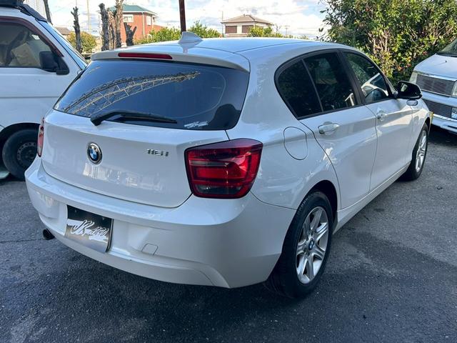 １シリーズ １１６ｉ　ＥＴＣ　純正アルミ１６インチ　スマートキー　アイドリングストップ　ＨＩＤ　オートライト　ターボ　電格ミラー　純正ナビ　ＣＤ・ＤＶＤ再生　ＵＳＢ入力端子　Ｂｌｕｅｔｏｏｔｈ接続　ミュージックサーバ（8枚目）