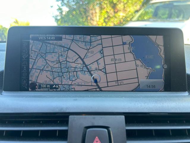 １シリーズ １１６ｉ　ＥＴＣ　純正アルミ１６インチ　スマートキー　アイドリングストップ　ＨＩＤ　オートライト　ターボ　電格ミラー　純正ナビ　ＣＤ・ＤＶＤ再生　ＵＳＢ入力端子　Ｂｌｕｅｔｏｏｔｈ接続　ミュージックサーバ（10枚目）