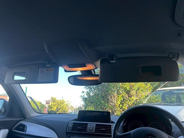 １シリーズ １１６ｉ　ＥＴＣ　純正アルミ１６インチ　スマートキー　アイドリングストップ　ＨＩＤ　オートライト　ターボ　電格ミラー　純正ナビ　ＣＤ・ＤＶＤ再生　ＵＳＢ入力端子　Ｂｌｕｅｔｏｏｔｈ接続　ミュージックサーバ（12枚目）