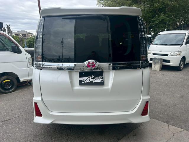 ヴォクシー ZS 煌(3枚目)