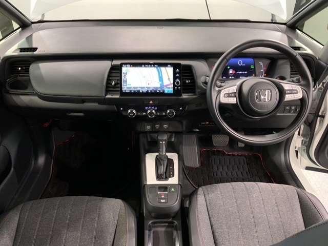 e:HEVホーム 20周年特別仕様車 カーサ ホンダセンシング 当社禁煙試乗車 ナビ Bluetooth USB接続 フルセグ Rカメラ ETC LEDオートライト シートヒーター 純正アルミ サイドエアバッグ スマートキー(10枚目)
