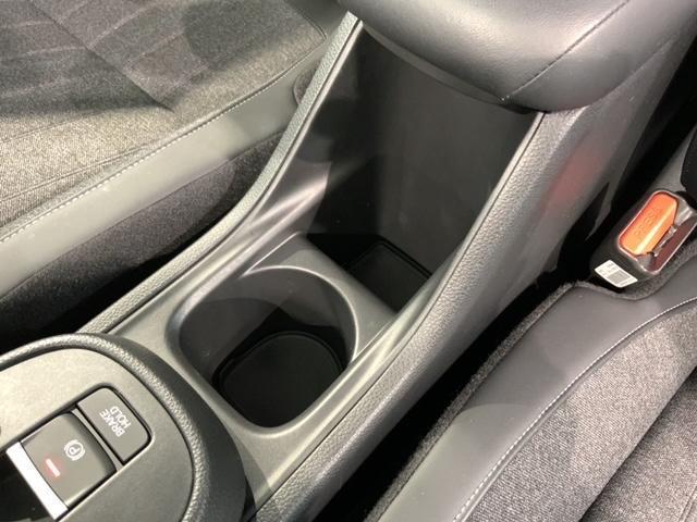 e:HEVホーム ホンダセンシング 当社禁煙試乗車 新車保証継承 純正ナビ マルチビュ- Bluetooth フルセグ Rカメラ ETC クルコン LEDライト サイドエアバッグ スマートキー レーンキープ 横滑り防止(29枚目)
