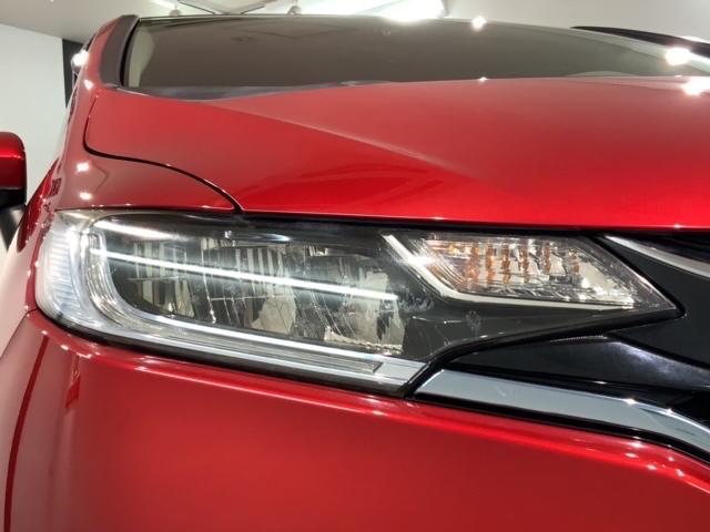 フィットハイブリッド Ｌホンダセンシング　最長５年保証ワンオ－ナ－ナビＲカメラ　軽減ブレーキ　ＬＥＤ　サイドＳＲＳ　横滑り防止　ドライブレコーダー　記録簿　パワーステアリング　盗難防止装置　オートクルーズ　ＥＴＣ車載器　ＡＢＳ　スマートキー（7枚目）