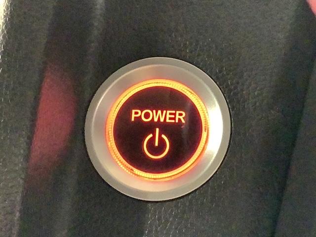 フィットハイブリッド Ｌホンダセンシング　最長５年保証ワンオ－ナ－ナビＲカメラ　軽減ブレーキ　ＬＥＤ　サイドＳＲＳ　横滑り防止　ドライブレコーダー　記録簿　パワーステアリング　盗難防止装置　オートクルーズ　ＥＴＣ車載器　ＡＢＳ　スマートキー（14枚目）