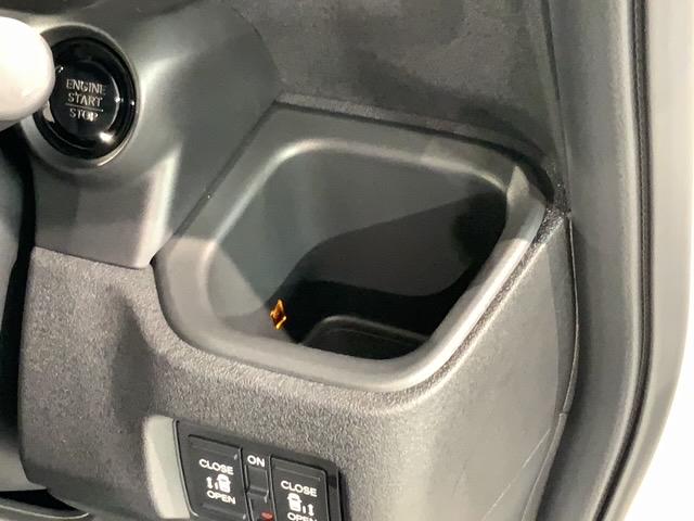 Ｎ－ＢＯＸカスタム スロープ　電動ウィンチ　当社禁煙試乗車　新車保証継承　８ｉｎナビ　ＢＴａｕｄｉｏ　ＵＳＢ接続　フルセグ　Ｒカメラ　ＥＴＣ　クルコン　両側電動ドア　シートヒーター　ＬＥＤオートライト（29枚目）