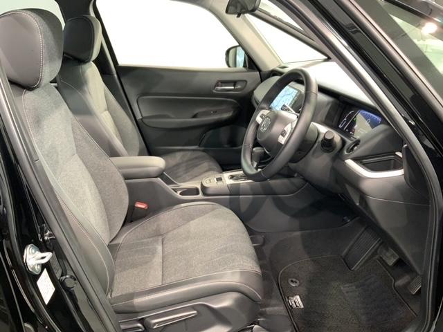 フィット ホーム　禁煙試乗車　新車保証継承　ナビ　Ｒカメラ　ＥＴＣ　楽曲録音　ＢＴａｕｄｉｏ　フルセグ　ＤＶＤ　サイドエアバッグ　ＬＥＤライト　クルコン　スマ－トキ－（17枚目）