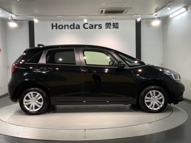 フィット ホーム　禁煙試乗車　新車保証継承　ナビ　Ｒカメラ　ＥＴＣ　楽曲録音　ＢＴａｕｄｉｏ　フルセグ　ＤＶＤ　サイドエアバッグ　ＬＥＤライト　クルコン　スマ－トキ－（51枚目）