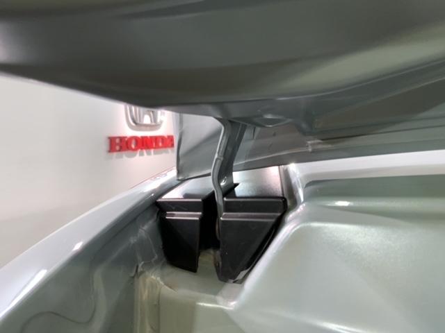 フリード エアー EX 禁煙試乗車 新車保証継承  4WD ナビ Rカメラ ETC 両側電動スライドドア フルセグ LEDライト シ-トヒ-タ- クルコン サイドエアバッグ 純正アルミ(43枚目)