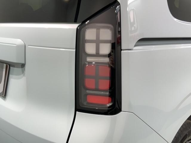 フリード エアー EX 禁煙試乗車 新車保証継承  4WD ナビ Rカメラ ETC 両側電動スライドドア フルセグ LEDライト シ-トヒ-タ- クルコン サイドエアバッグ 純正アルミ(45枚目)
