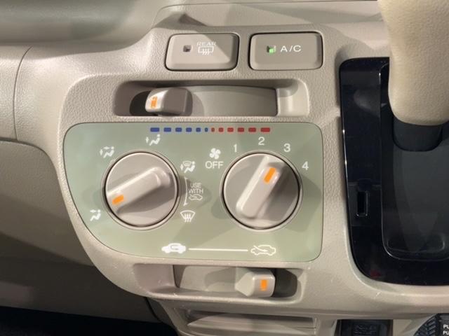 Ｎ－ＢＯＸ Ｇ　新品マット付　保証付　ＶＳＡ　スマ－トキ－　盗難防止装置　整備記録簿　ドアバイザ－　両側スライドドア　整備記録簿（6枚目）