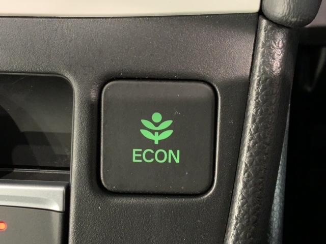 フィット ホーム　当社禁煙試乗車　新車保証継承　９ｉｎナビ　ＡｐｐｌｅＣａｒＰｌａｙ　ＢＴａｕｄｉｏ　フルセグ　Ｒカメラ　ＥＴＣ　クルコン　ＬＥＤオートライト　サイドエアバッグ　保証書（15枚目）