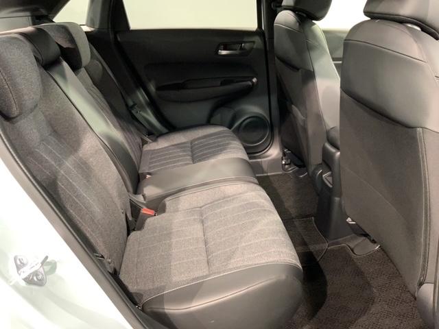 フィット ホーム　当社禁煙試乗車　新車保証継承　９ｉｎナビ　ＡｐｐｌｅＣａｒＰｌａｙ　ＢＴａｕｄｉｏ　フルセグ　Ｒカメラ　ＥＴＣ　クルコン　ＬＥＤオートライト　サイドエアバッグ　保証書（18枚目）