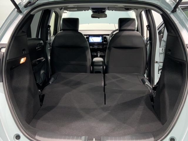 フィット ホーム　当社禁煙試乗車　新車保証継承　９ｉｎナビ　ＡｐｐｌｅＣａｒＰｌａｙ　ＢＴａｕｄｉｏ　フルセグ　Ｒカメラ　ＥＴＣ　クルコン　ＬＥＤオートライト　サイドエアバッグ　保証書（19枚目）