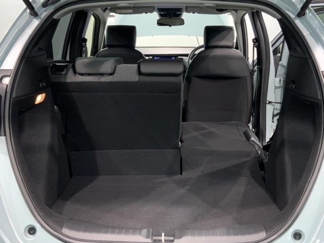 フィット ホーム　当社禁煙試乗車　新車保証継承　９ｉｎナビ　ＡｐｐｌｅＣａｒＰｌａｙ　ＢＴａｕｄｉｏ　フルセグ　Ｒカメラ　ＥＴＣ　クルコン　ＬＥＤオートライト　サイドエアバッグ　保証書（37枚目）