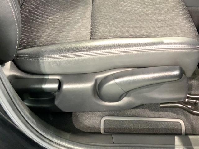 フィットハイブリッド Ｌパッケージ　あんしんＰＫＧ　最長２年保証　禁煙ワンオーナー　ＬＥＤオートライト　クルコン　サイドエアバッグ　ドアバイザー　フロアマット　整備記録簿　取説（15枚目）