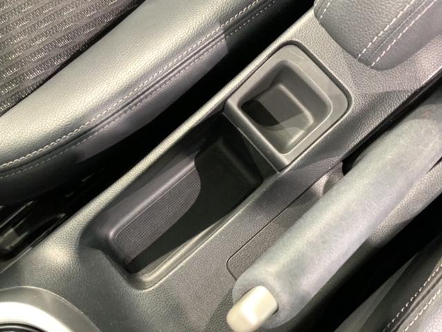 フィットハイブリッド Ｌパッケージ　あんしんＰＫＧ　最長２年保証　禁煙ワンオーナー　ＬＥＤオートライト　クルコン　サイドエアバッグ　ドアバイザー　フロアマット　整備記録簿　取説（28枚目）