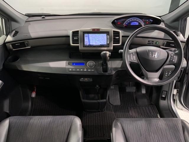 フリードスパイク Gプレミアムエディション 1年保証 ワンオーナー ナビVXM-155VSi Rカメラ BTオ-ディオ DVD ドラレコ ETC HID VSA 両側電動ドア クルコン スマキー 盗難防止装置 整備記録簿 AAC Wエアバック(7枚目)