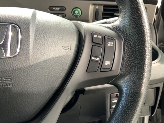 フリードスパイク Gプレミアムエディション 1年保証 ワンオーナー ナビVXM-155VSi Rカメラ BTオ-ディオ DVD ドラレコ ETC HID VSA 両側電動ドア クルコン スマキー 盗難防止装置 整備記録簿 AAC Wエアバック(9枚目)