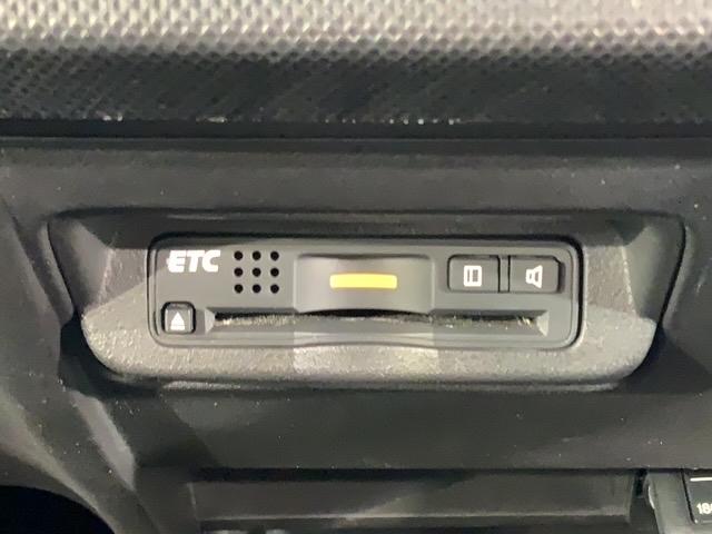 フリードスパイク Gプレミアムエディション 1年保証 ワンオーナー ナビVXM-155VSi Rカメラ BTオ-ディオ DVD ドラレコ ETC HID VSA 両側電動ドア クルコン スマキー 盗難防止装置 整備記録簿 AAC Wエアバック(12枚目)