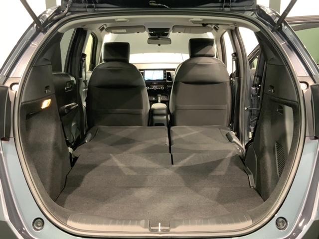 フィット e:HEVホーム H SENSING 新車保証 試乗車 ワンオーナー ナビVXU-245FTi TV Rカメラ CD録音 BTオ-ディオDVD ETC LEDライト VSA クルコン スマ-トキ- 盗難防止装置 AAC(19枚目)